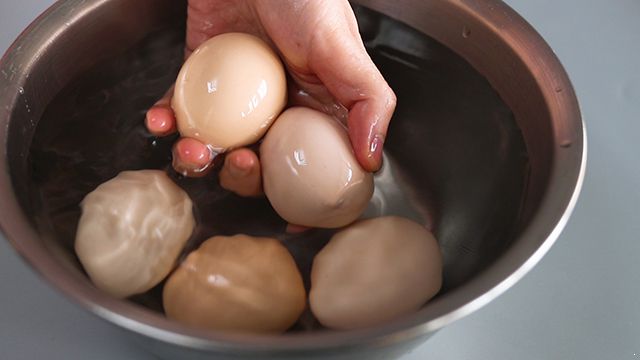 茶叶蛋的做法 两个小窍门做出来更加Q弹喷香 茶叶蛋的做法|茶叶蛋的做法|茶叶蛋|茶叶蛋怎么做|