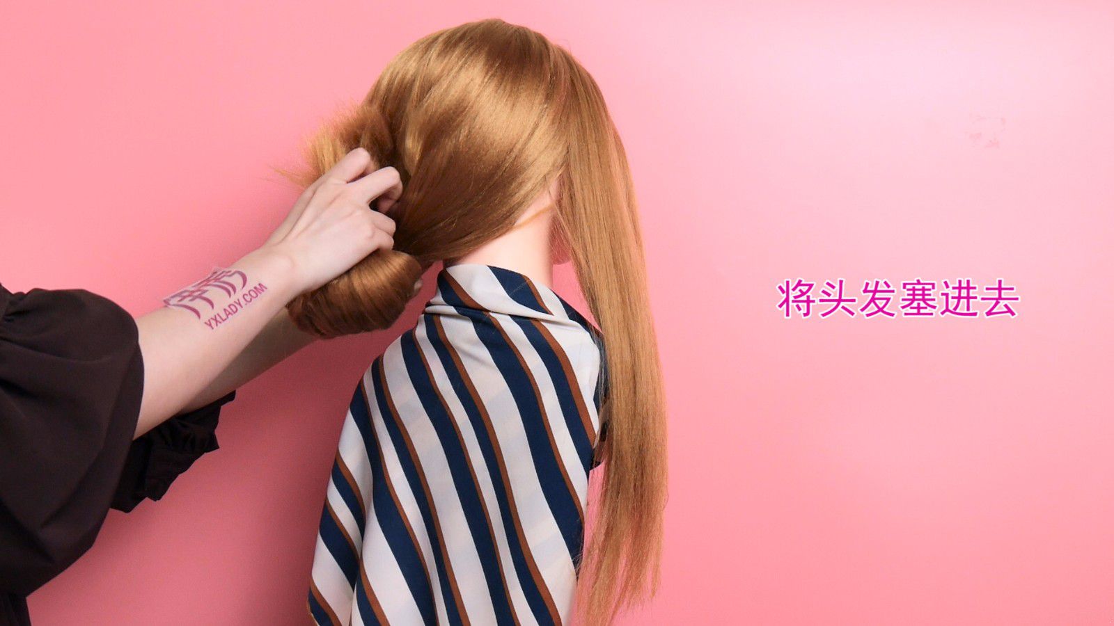 今年流行什么发型 女生流行发型教程 今年流行发型