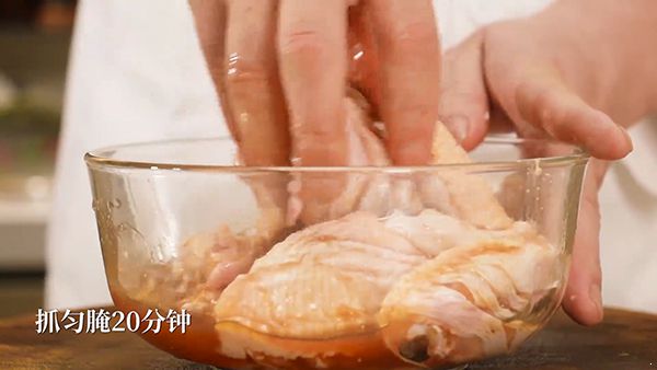 最正宗最好吃可乐鸡翅的做法 一辈子都吃不腻! 可乐鸡翅窍门|可乐鸡翅|鸡翅|鸡翅的做法|