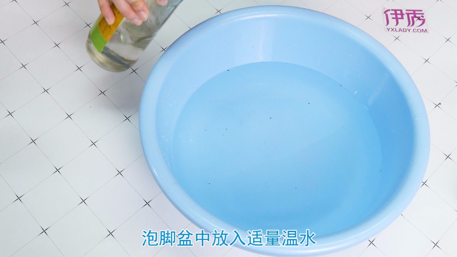 醋泡脚的好处 坚持泡有意想不到的效果 醋泡脚的好处|醋泡脚|