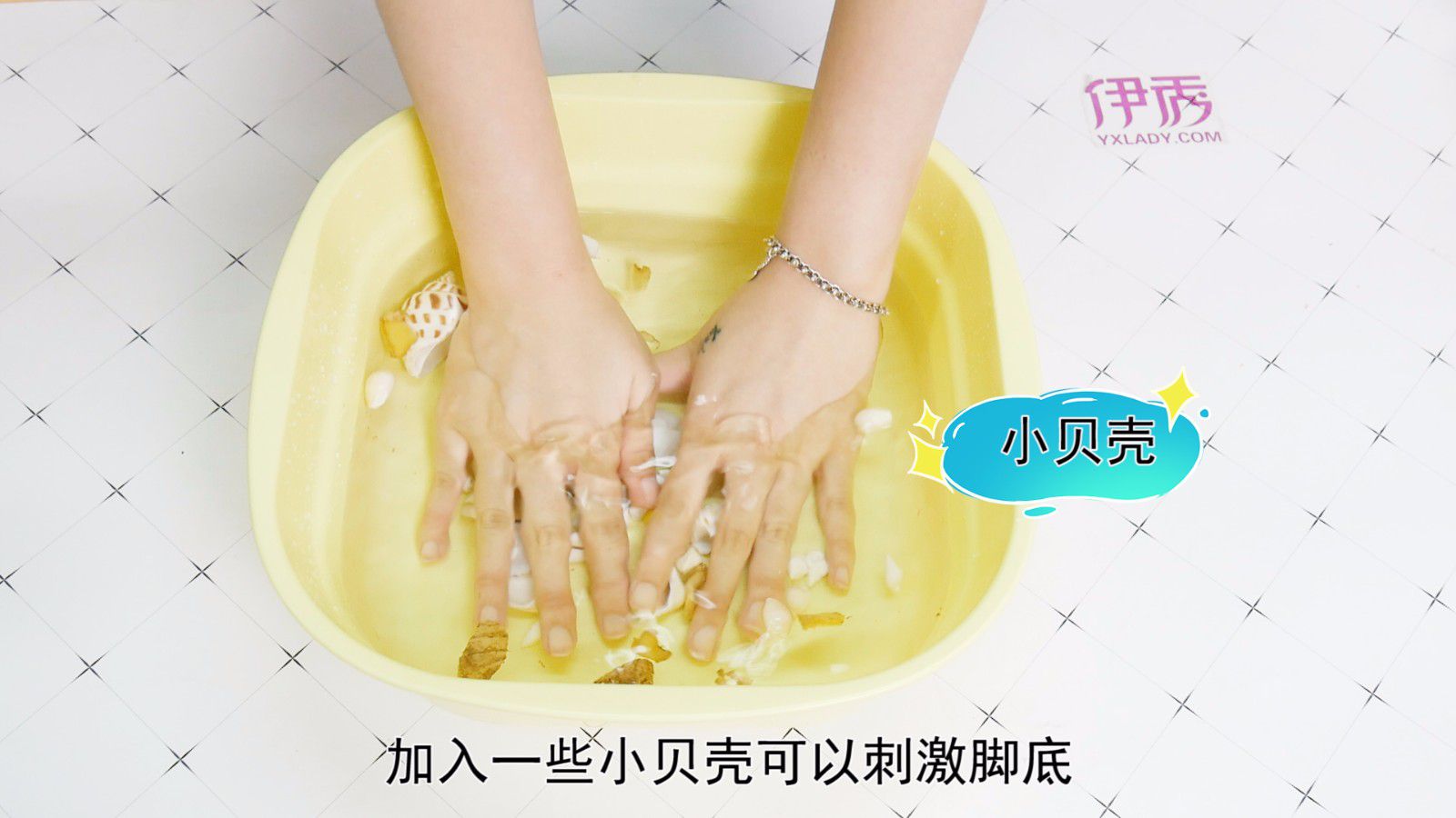 生姜泡脚好处多多 这样泡脚更舒服 生姜怎么泡脚